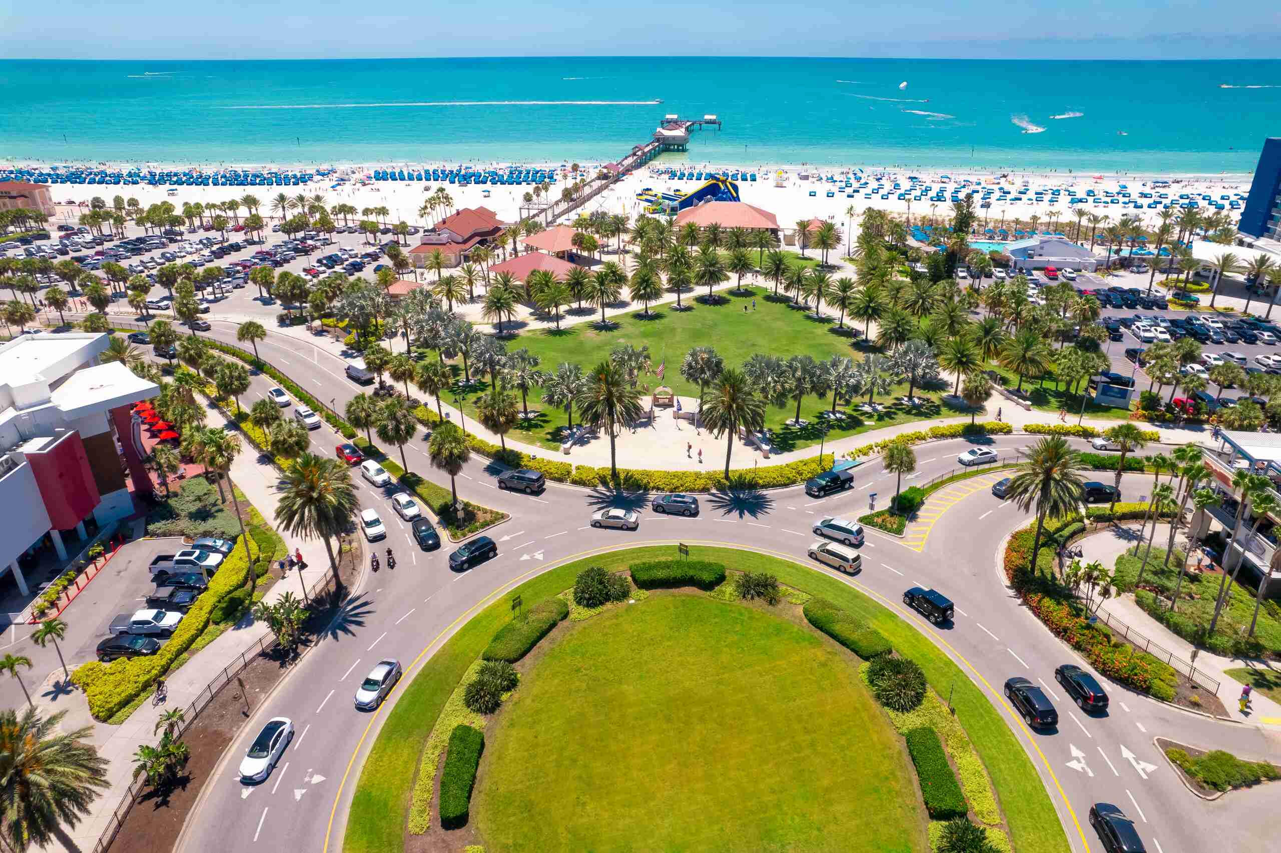 Clearwater Beach tourist traffic congestion showing high crash risk from distracted driving in Florida